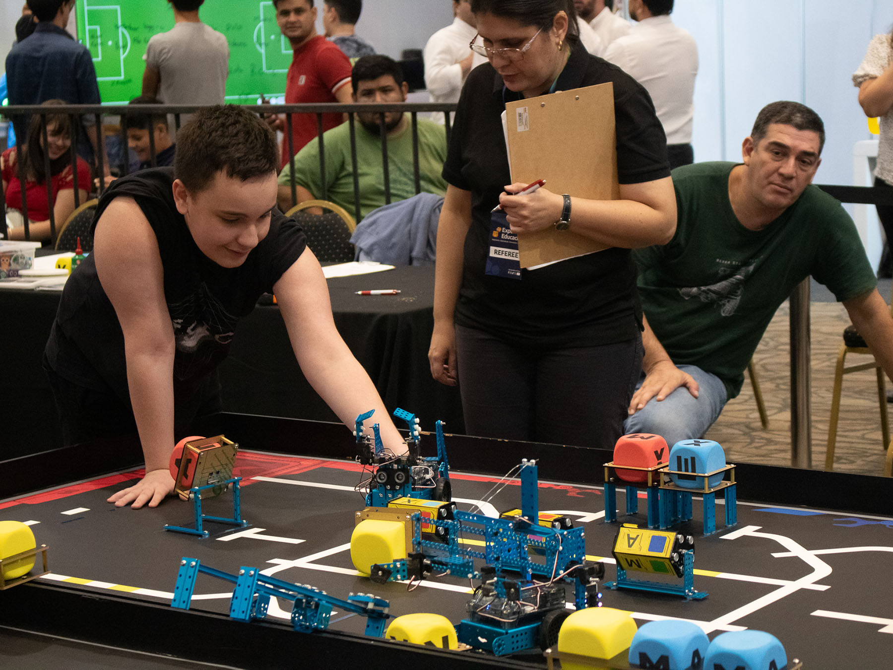 Competencia de Robótica MakeX - Expo Educación - 1.jpg